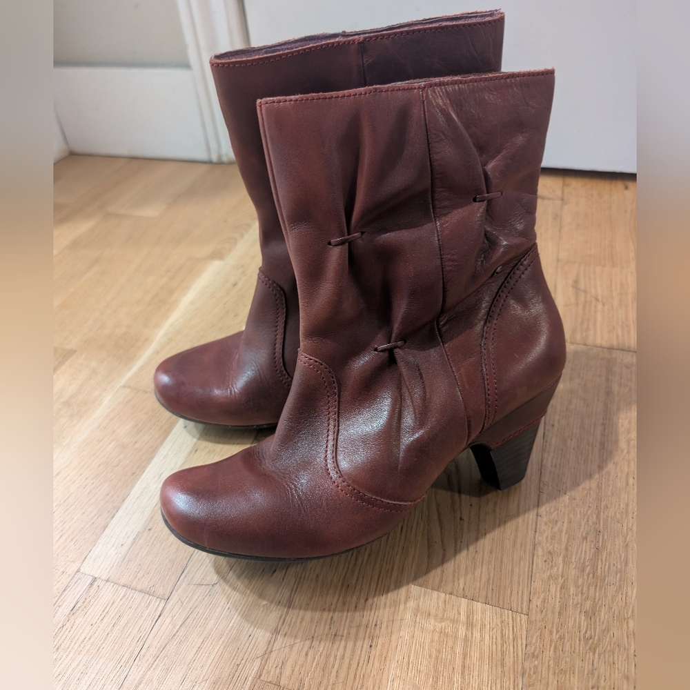 PIKOLINOS Rich Burgundy Heeled Boots